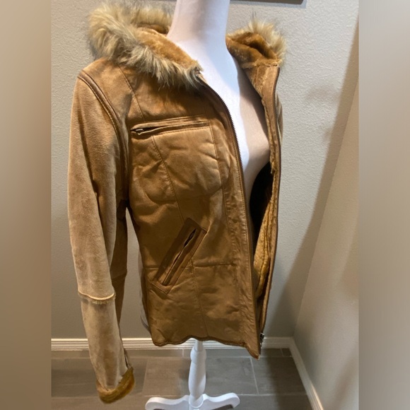 NWOT Genuine Leather Jacket - Picture 6 of 10